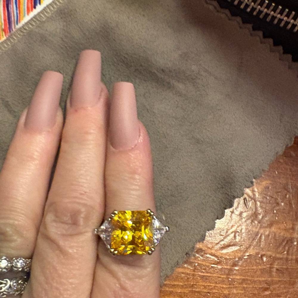 Dominique sterling silver Yellow cc size 6 Ring